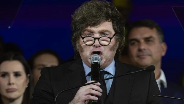 Rotundo apoyo de Milei a la candidatura de Flávio Bolsonaro: “Es el único capaz de terminar con el Riesgo Lula”