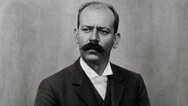 Nacido en San Juan en 1863, Adán Quiroga murió en Buenos Aires en 1904.