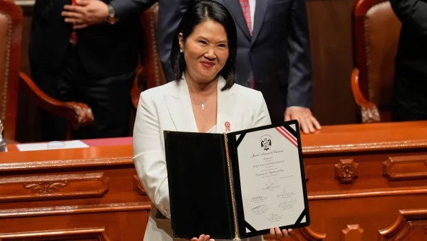 Viajó Milei a Perú para asistir a la jura de Keiko Fujimori