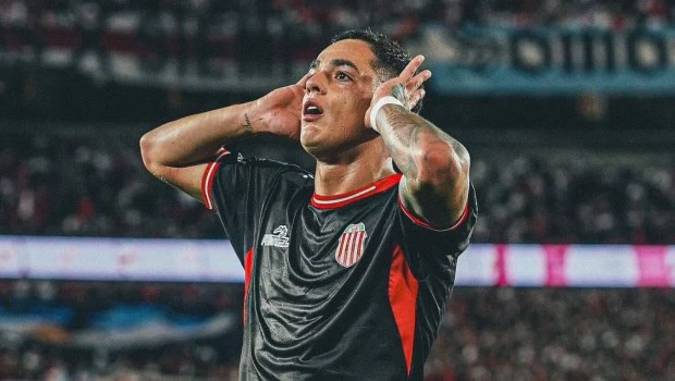 Barracas Central apartó del plantel profesional a Gonzalo Morales