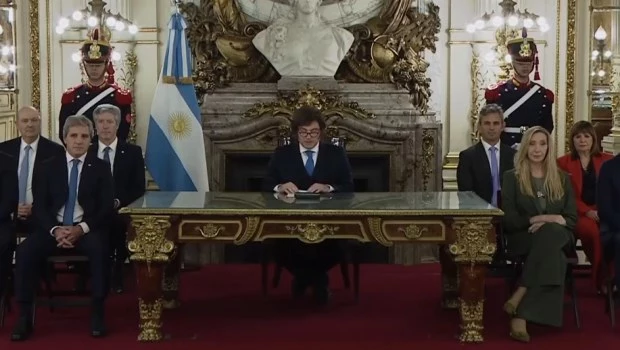 Milei presentó el proyecto de reforma de la Carta Orgánica del Banco Central