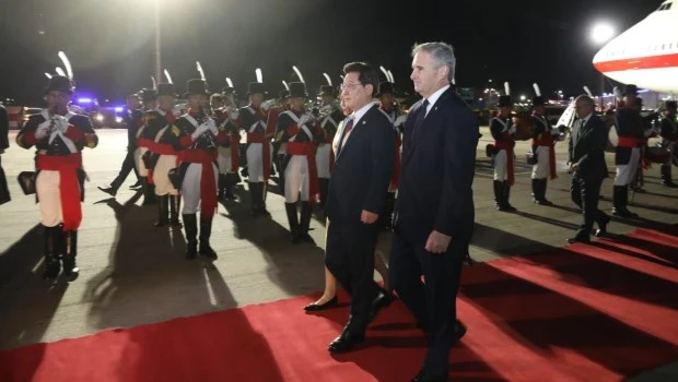 Visita la Argentina el presidente de Corea del Sur con agenda comercial y de inversiones