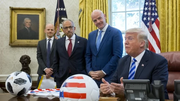 Infantino anuncia que desiste de privatizar la comercialización de la Copa del Mundo