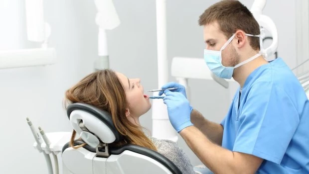 El cáncer bucal puede no doler, pero esto no lo hace benigno