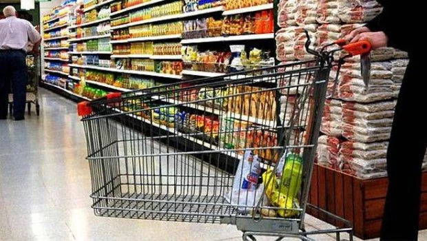 El consumo acumula 14 meses en baja y crece la presión de los gastos fijos