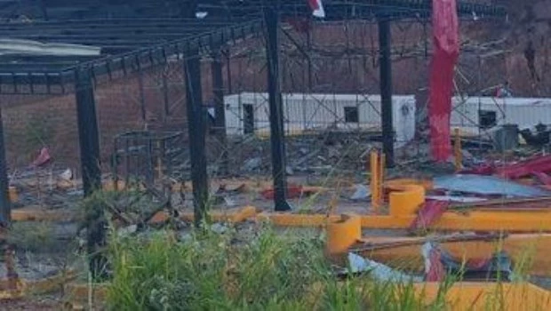 Un ataque con explosivos destruyó un peaje tras la investidura del nuevo presidente de Colombia