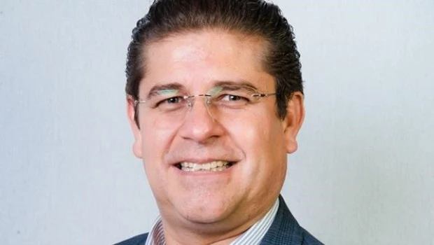 José Morales.