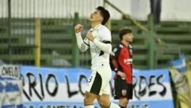 Defensa y Justicia le ganó a Newell’s y se acerca a los primeros puestos