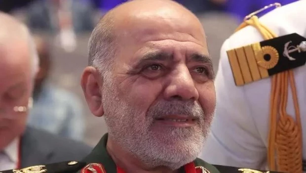 Ahmad Vahidi es el único que tiene acceso directo al líder supremo Alí Jamenei.