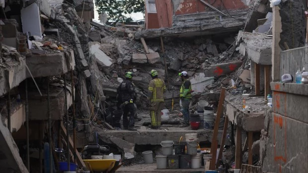 Pasadas 72 horas desde el terremoto en Colombia, la "ventana de vida" se hace más estrecha