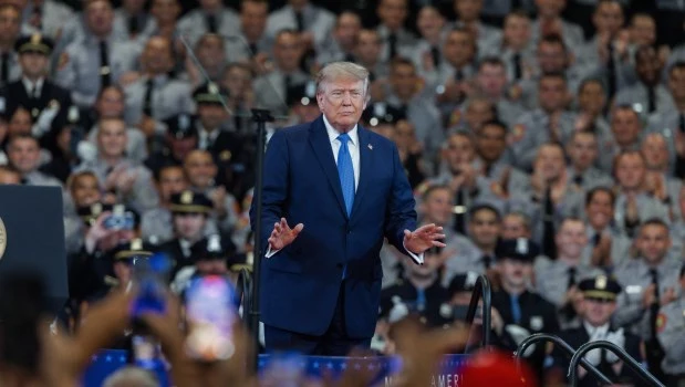 Trump anunció que declarará el estrecho de Ormuz "territorio de Estados Unidos" tras "derrotar a Irán"