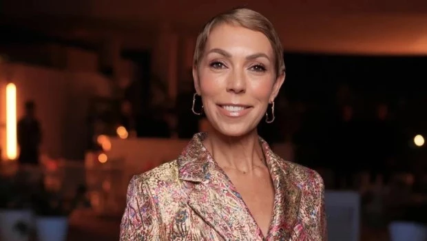 Murió Mathilde Favier, figura icónica de Dior, junto a su marido en un trágico accidente