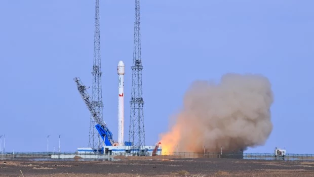 Por primera vez, China recupera con éxito un cohete reutilizable
