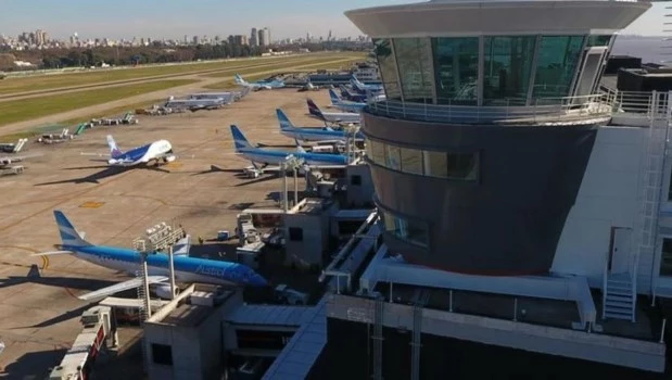 Aeroparque cerrará tres días por obras y Ezeiza absorberá un 80% más de vuelos