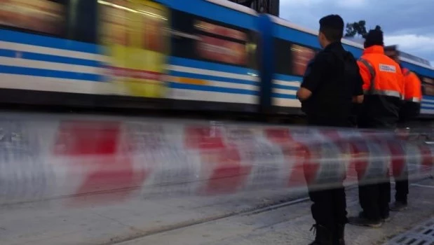 Una mujer murió al ser arrollada por una formación del tren Sarmiento en Flores