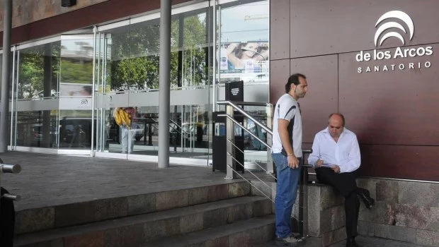 Caso Maradona: el Tribunal autorizó los allanamientos a Swiss Medical y el Sanatorio de Los Arcos