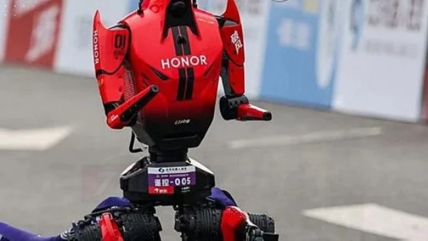 Un robot chino batió el récord mundial en la carrera de los 100 metros en apenas 9,32 segundos
