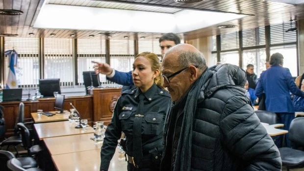 Suman ya un millar los militares que murieron procesados por los años 70