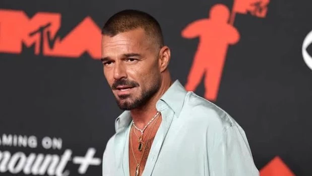 Ricky Martin vuelve a la pantalla grande con la nueva película de Gael García Bernal.