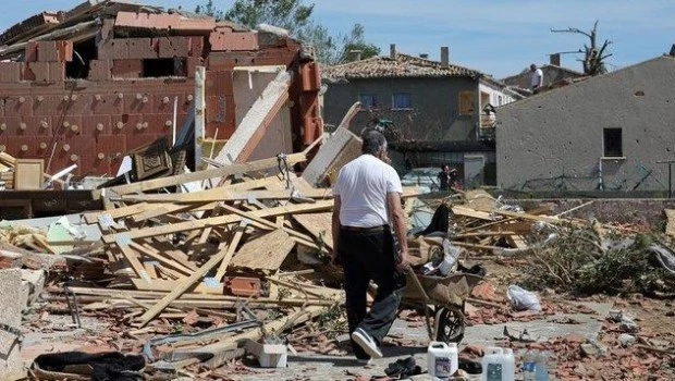 Un tornado en el sur de Francia dejó al menos 39 heridos y 300 casas destrozadas