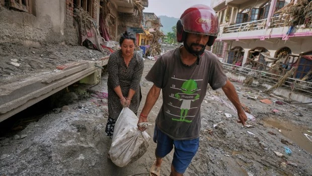 Nepal: al menos 584 muertos y más de dos mil desaparecidos por las inundaciones
