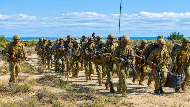 El Gobierno otorgó un aumento para militares, fuerzas de seguridad y empleados públicos