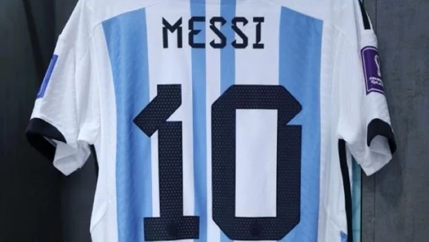La camiseta número 10 espera al heredero