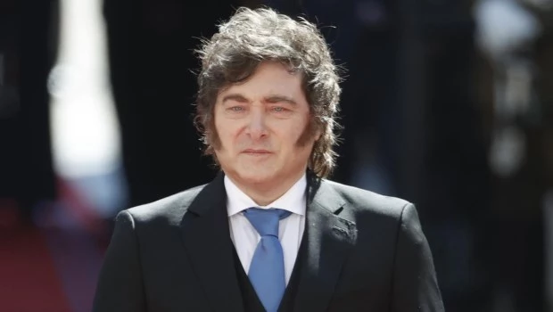 El Presidente modificó por decreto el presupuesto para Defensa e Inteligencia