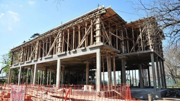 La construcción no levanta