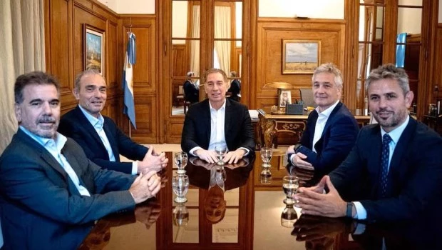 LLA acelera las conversaciones con el PRO y la UCR para un frente bonaerense