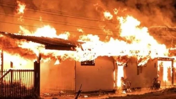 Un incendio en un hogar para adultos mayores deja 16 fallecidos en el sur de Chile