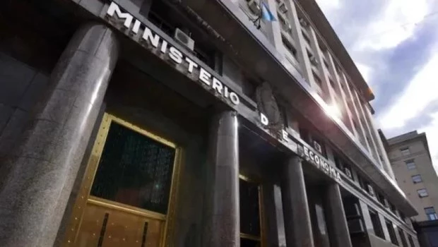 El gasto primario de la Administración Pública Nacional cayó un 32% en la era Milei