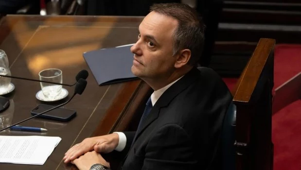 Se conocieron nuevas precisiones del plazo para que Adorni justifique su patrimonio
