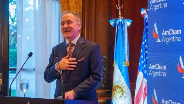 El embajador de Estados Unidos ratifica que buscará destrabar la Visa Waiver para los argentinos