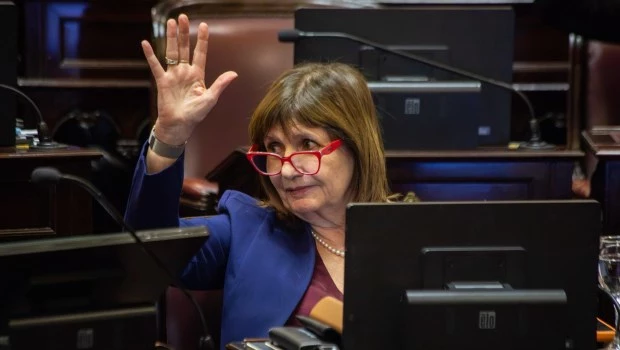 Bullrich busca destrabar la reforma del Banco Central y negocia cambios con los aliados