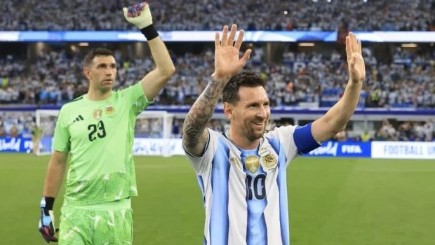 Dibu Martínez habló de la despedida de Messi: "Es un sueño para él"