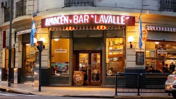 El Bar Lavalle es uno de los 75 notables que celebrarán desde las 17 hasta la medianoche.