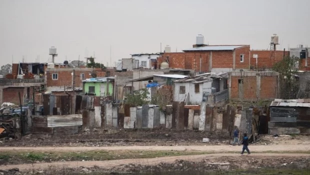 La pobreza creció en el primer semetre del año y se ubicó en 32,3%