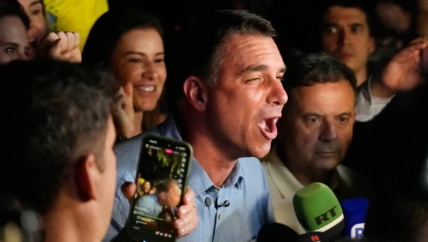 Sorpresivo triunfo de Bolsonaro, pero no le alcanzó: habrá balotaje el 25-O
