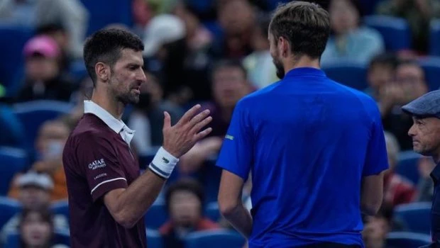 Djokovic le ganó a Medvedev y se metió en la final del ATP 500 de Beijing