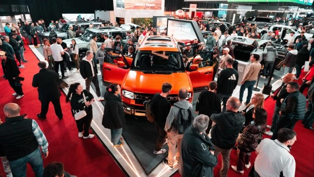 Una multitud se acercó a Expo Auto Chino para conocer las nuevas marcas del mercado automotor