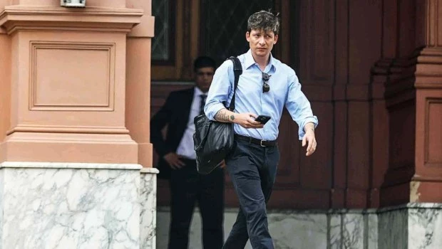 Santiago Caputo cuestionó las pensiones por invalidez: “El 60% son truchas”