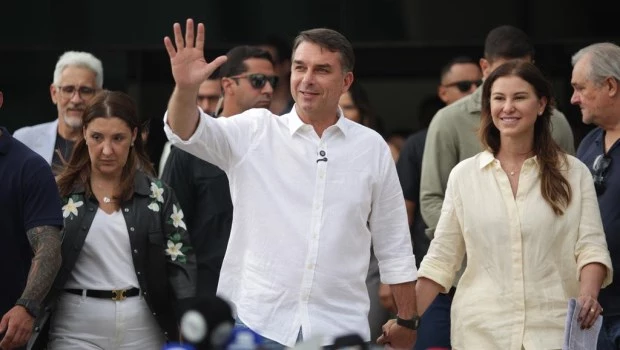Flávio Bolsonaro.