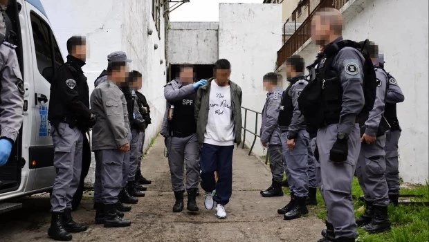 Trasladaron al 40% de los internos de la cárcel de Devoto a Marcos Paz en 2 días