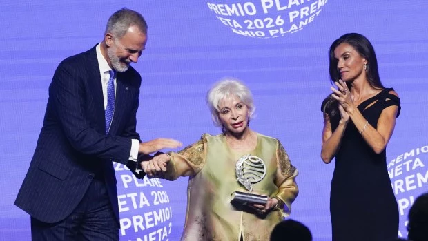 Isabel Allende gana el Premio Planeta con el cierre del universo de 'La casa de los espíritus'