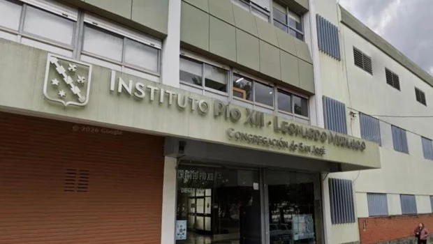 Escándalo en un colegio de Villa Bosch por la difusión de imágenes íntimas creadas con IA