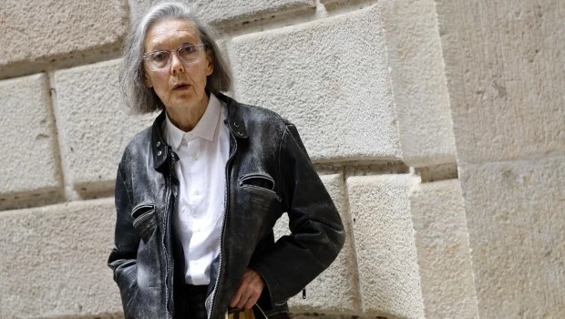 El temprano descubrimiento de los poemas de Safo transformó la vida de Carson.
