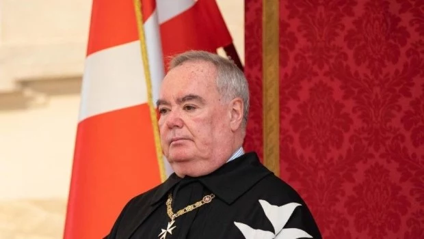 El Gran Maestre de la Soberana Orden Militar y Hospitalaria de San Juan de Jerusalén, de Rodas y de Malta, Fray John T. Dunlap.
