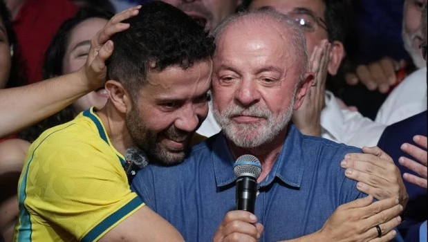 Lula agradece a los jóvenes; Flávio no reconoce la derrota