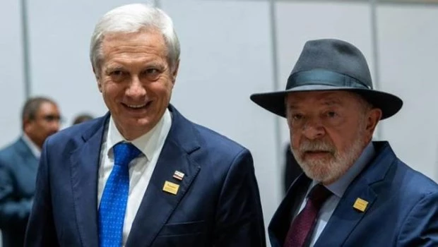 El presidente de Chile José Antonio Kast llamó a Lula para felicitarlo.